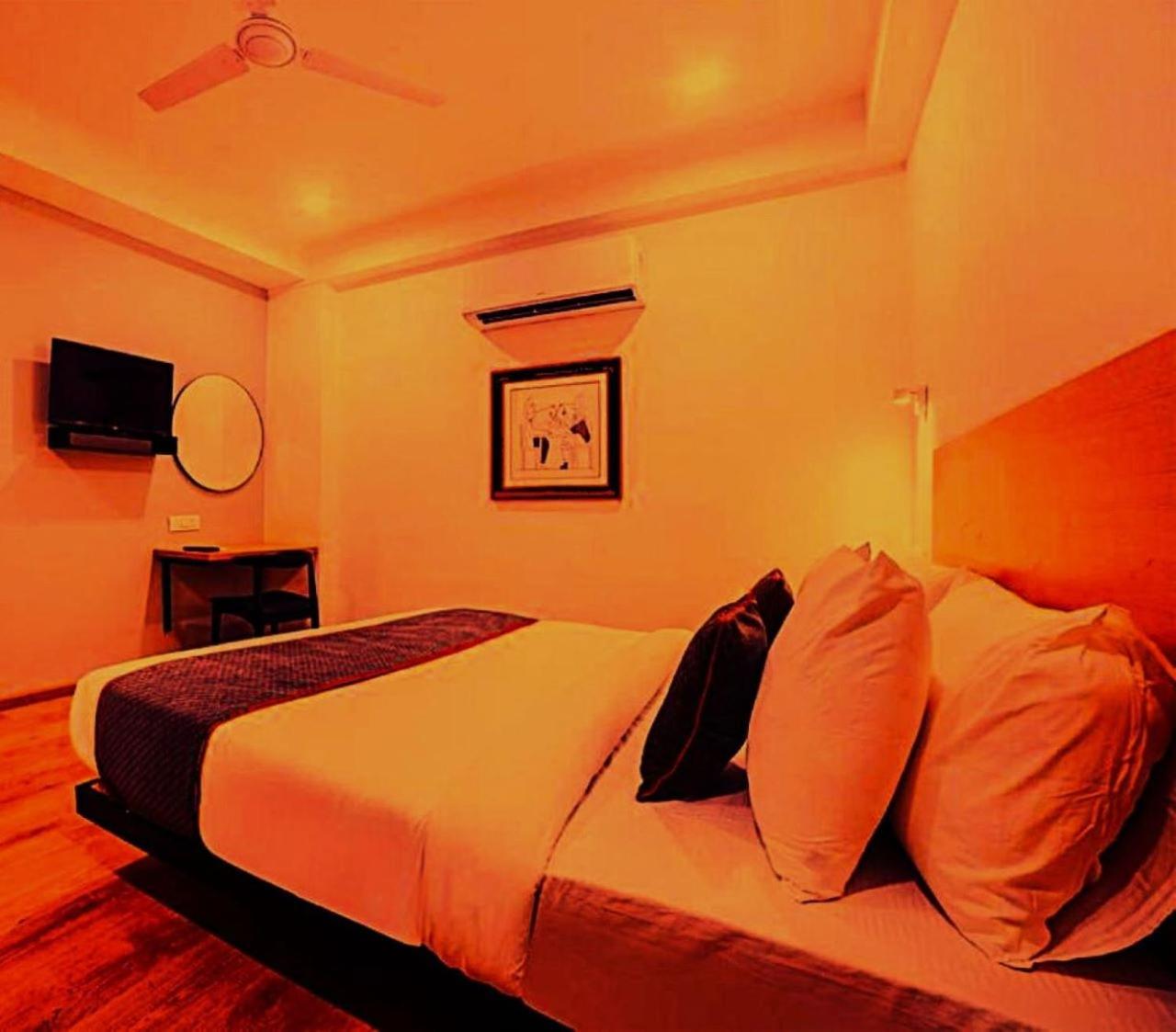 Dream - Le Cashew - Paharganj Hotel New Delhi